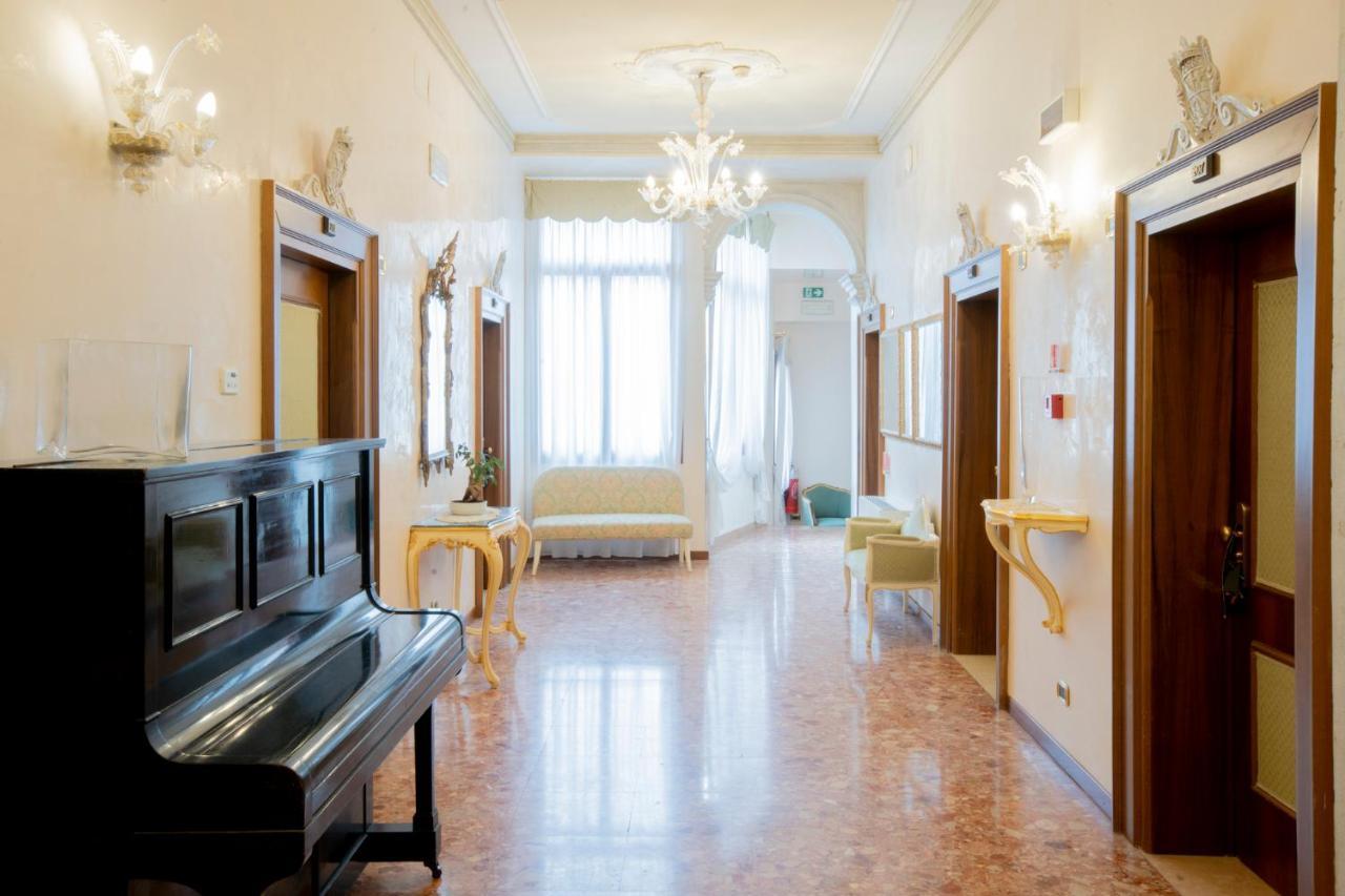 Hotel Ateneo Wenecja Zewnętrze zdjęcie