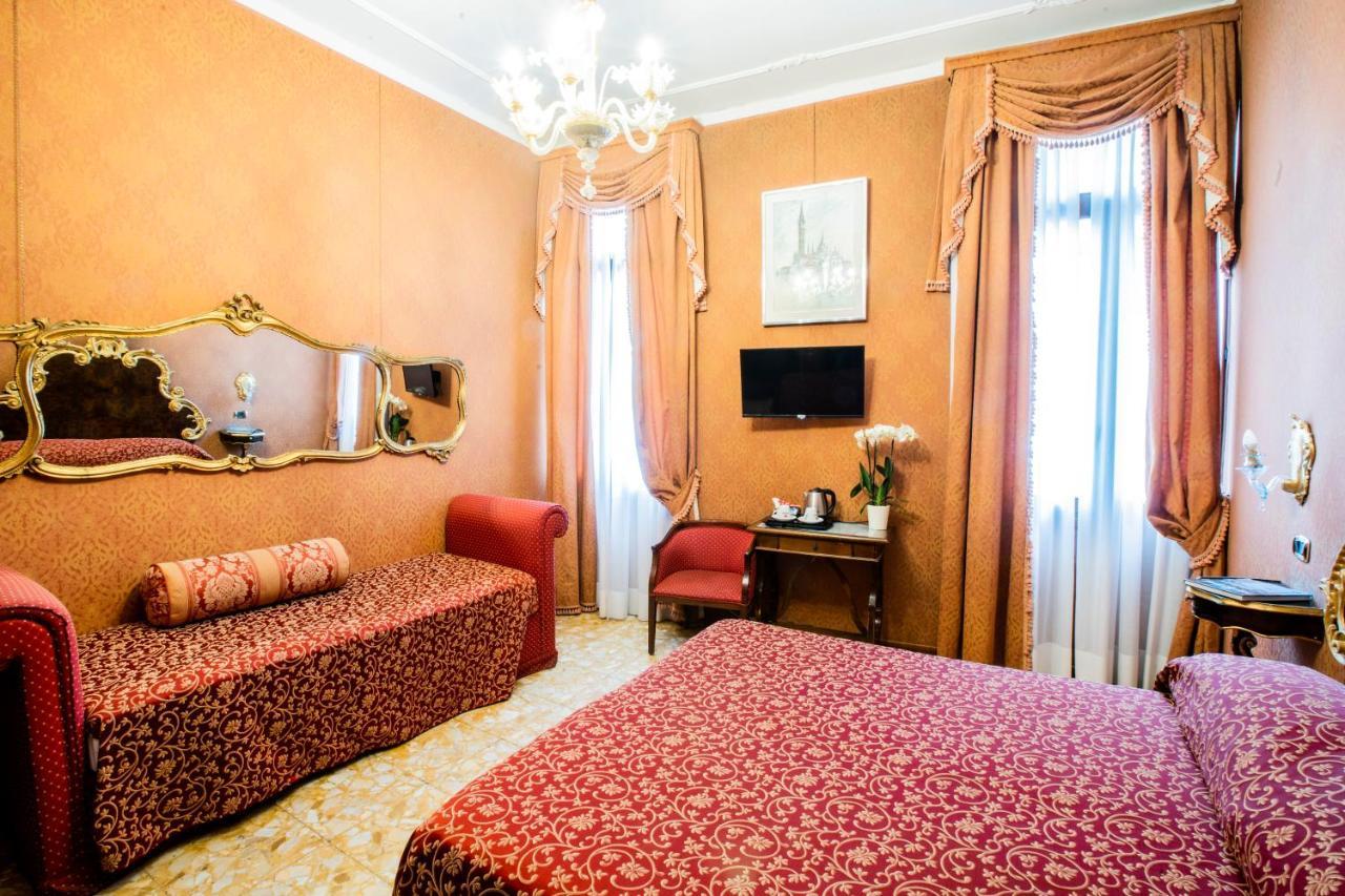 Hotel Ateneo Wenecja Zewnętrze zdjęcie
