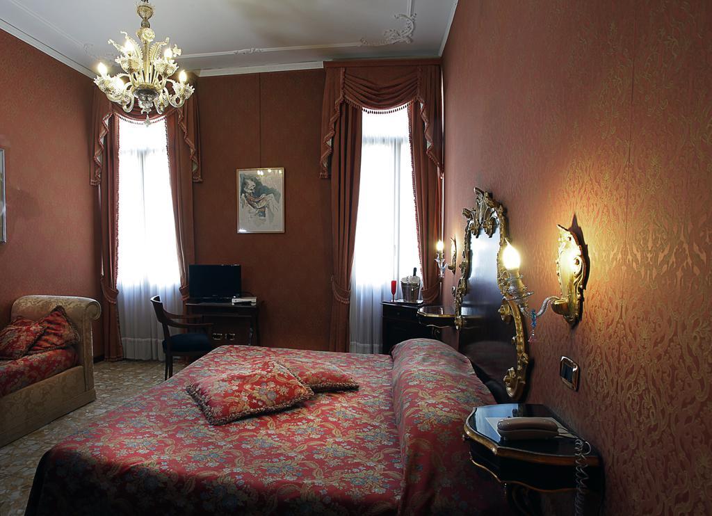 Hotel Ateneo Wenecja Zewnętrze zdjęcie